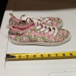 Girls size 4, fabkids unicorn print shoes